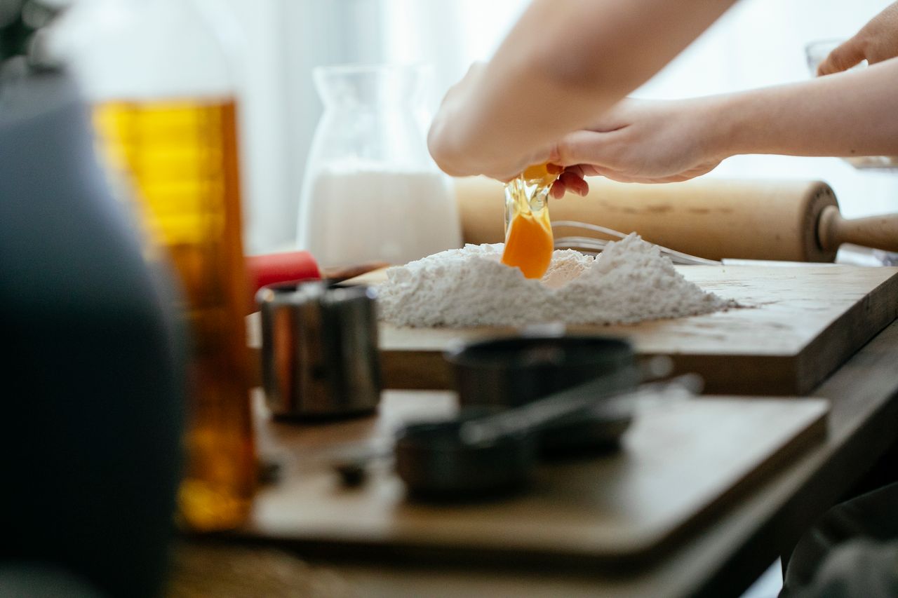 L&rsquo;erreur n°1 en pâtisserie : confondre les grammes et les millilitres